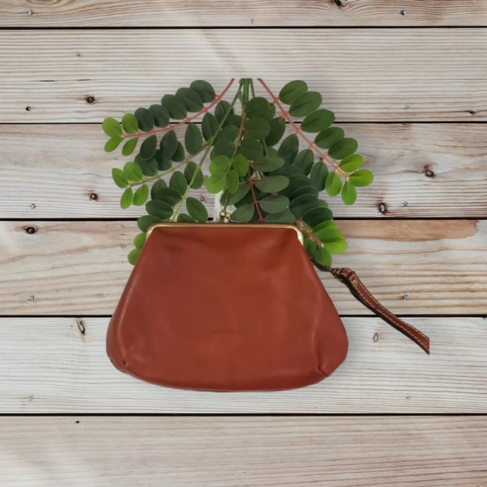 Patricia Nash leather wristrlet clutch purse